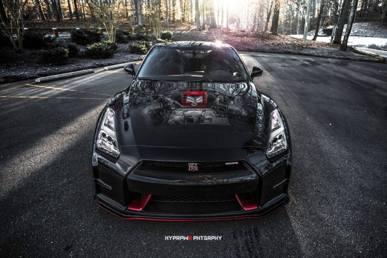 2015-Nissan-GT-R-NISMO-3