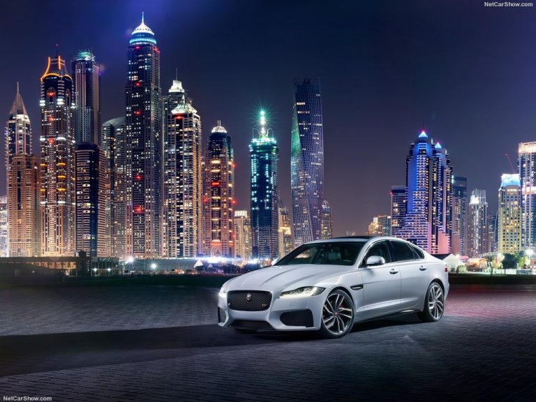 Jaguar-XF_2016_1024x768_wallpaper_01