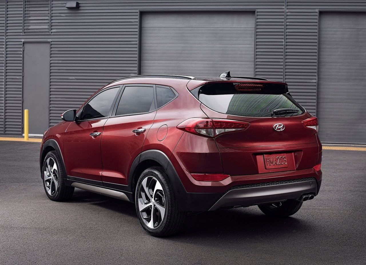 Hyundai-Tucson_2016_1280x960_wallpaper_08.jpg