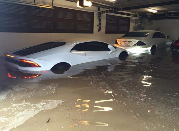 huracan-flood2.png