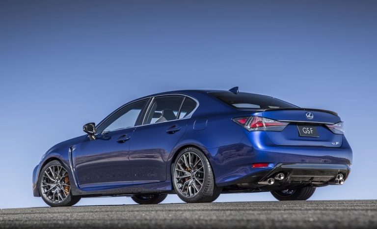 Lexus-GS_F_2016_800x600_wallpaper_39.jpg