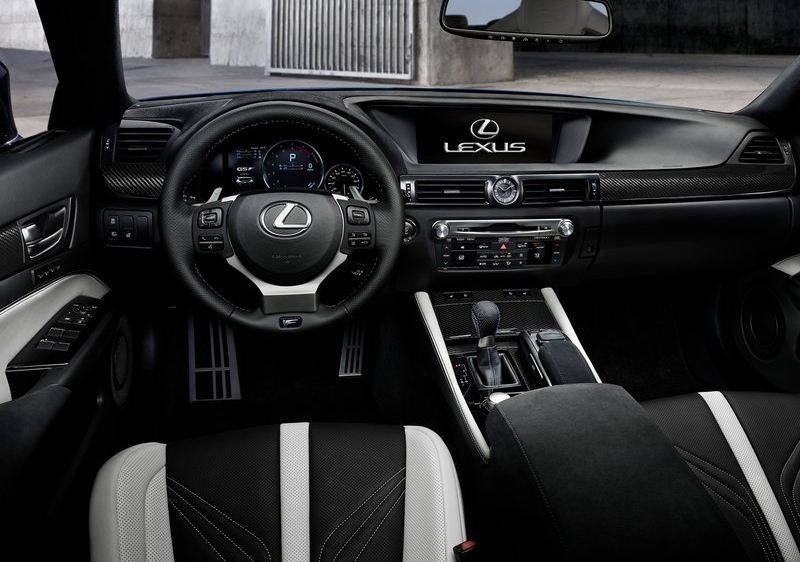 Lexus-GS_F_2016_800x600_wallpaper_62.jpg