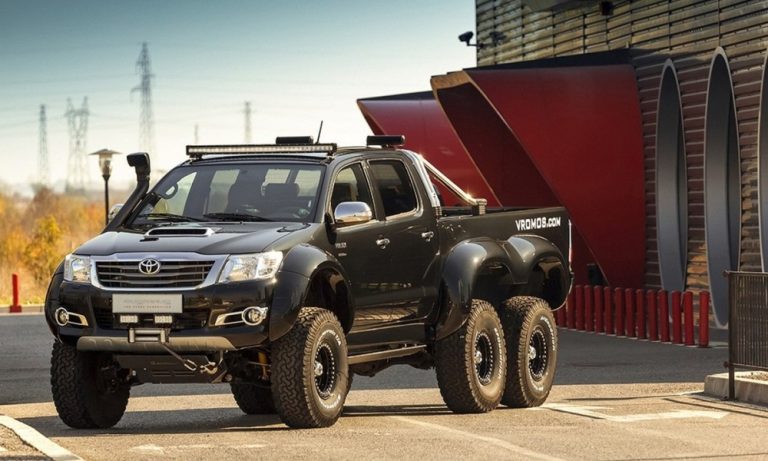toyota-hilux-6x6-2_2560.jpg
