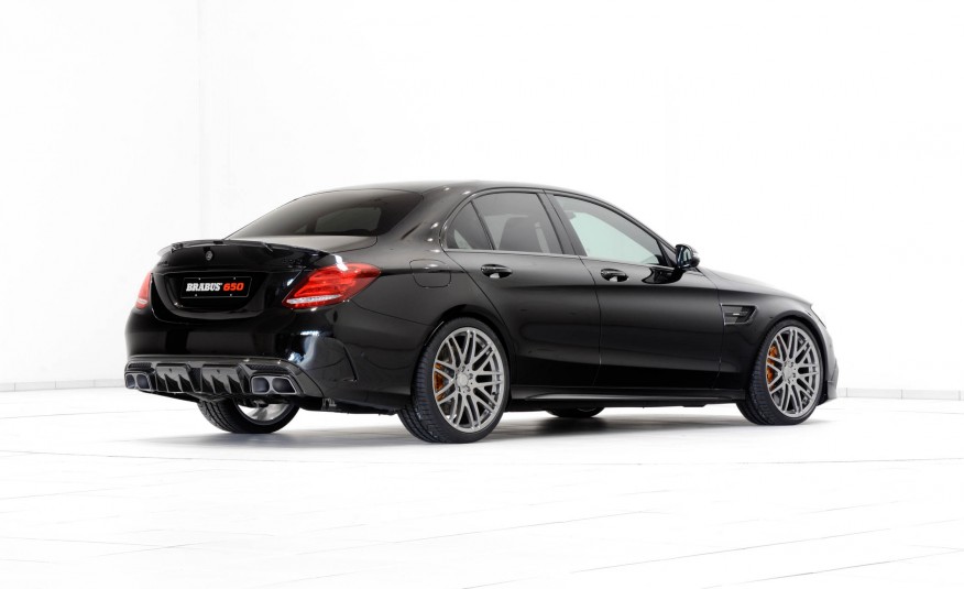 Brabus-650-C63-S-105-876x535.jpg