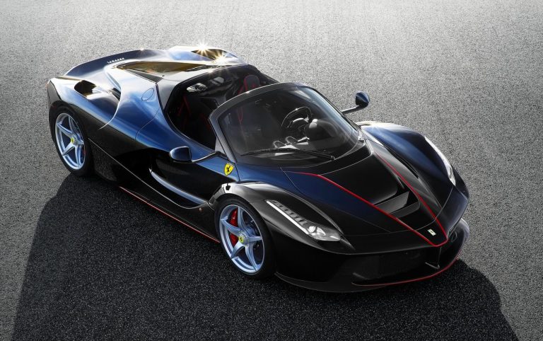 Ferrari-LaFerrari_Aperta-2017-1280-011212.jpg