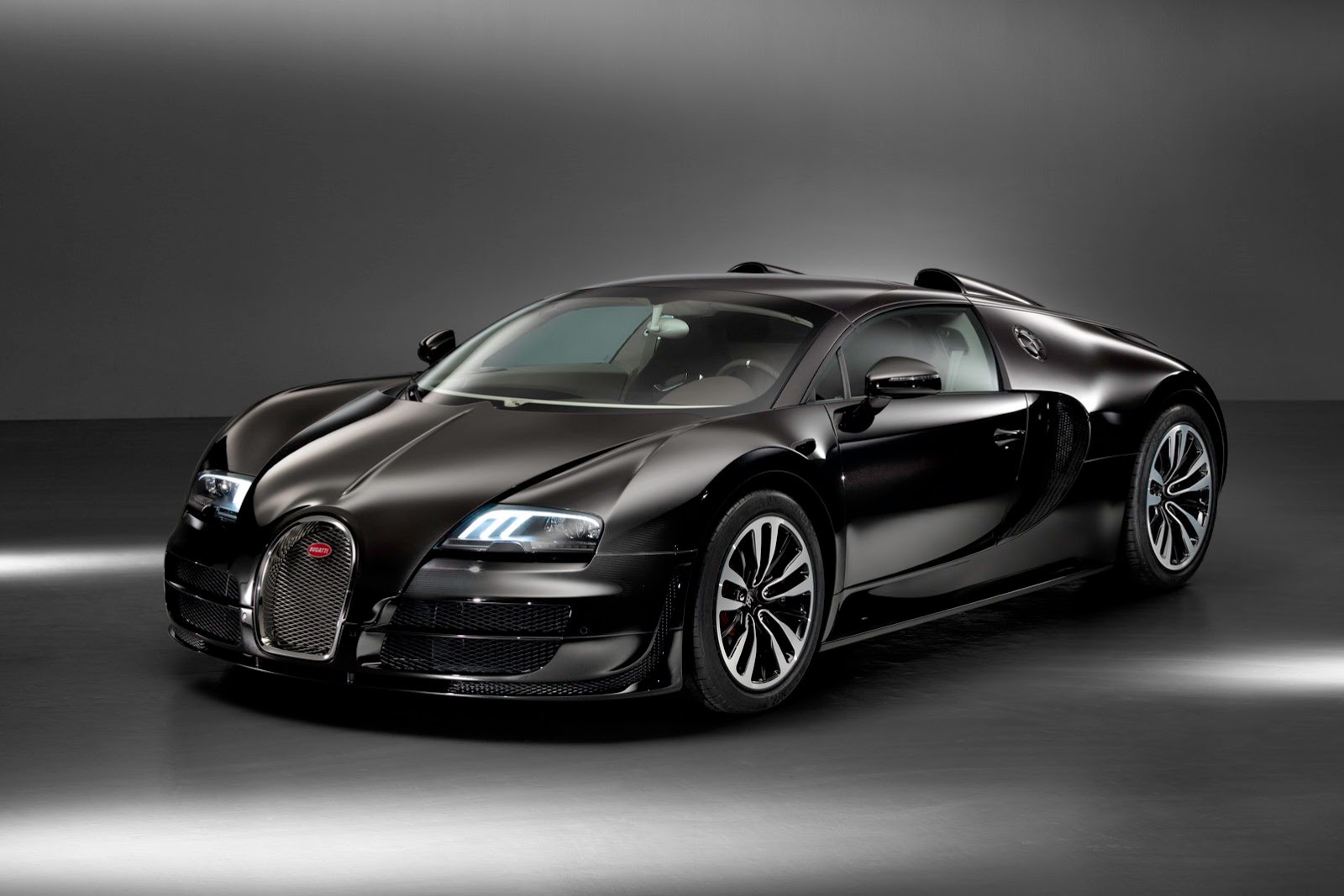 Francfort-2013-Bugatti-Veyron-Grand-Sport-Vitesse-Legend-Jean-Bugatti-2.jpg
