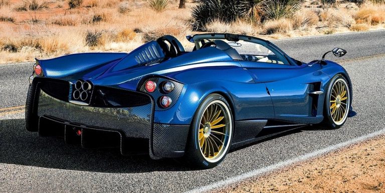 Pagani-Huayra_Roadster-2017-1600-03.jpg