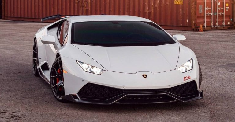 1016_White_Huracan_11.jpg