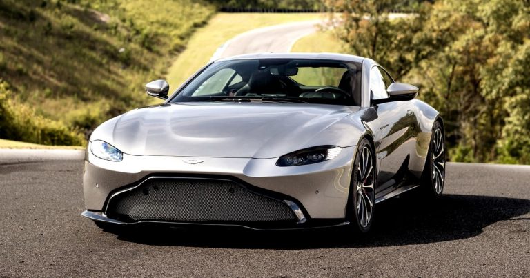 AstonMartin_Vantage_41.jpg
