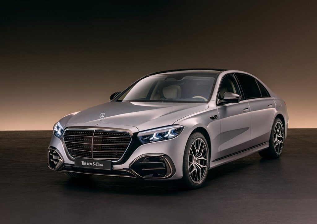Mercedes-Benz-S-Class-2027-1280-0a561b1c6fa4582c07311a8771cfa515e9