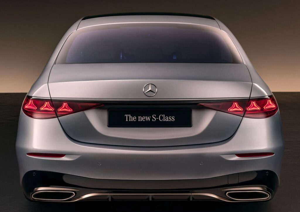 Mercedes-Benz-S-Class-2027-1280-253f11af9afa21ffb309a9790150199b3a