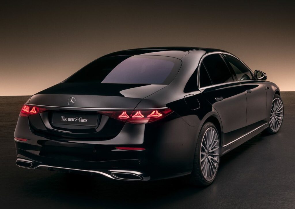 Mercedes-Benz-S-Class-2027-1280-88e8a7533b77718b68d63acde15add0c3d