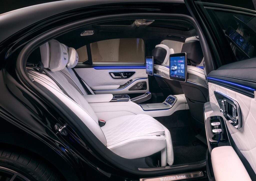 Mercedes-Benz-S-Class-2027-1280-cef9539995584ef231b752e3127ed6ed0a