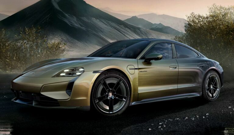 Porsche Taycan Turbo S - Feature View