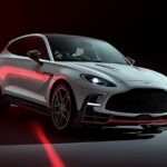 Aston Martin DBX S - Feature View