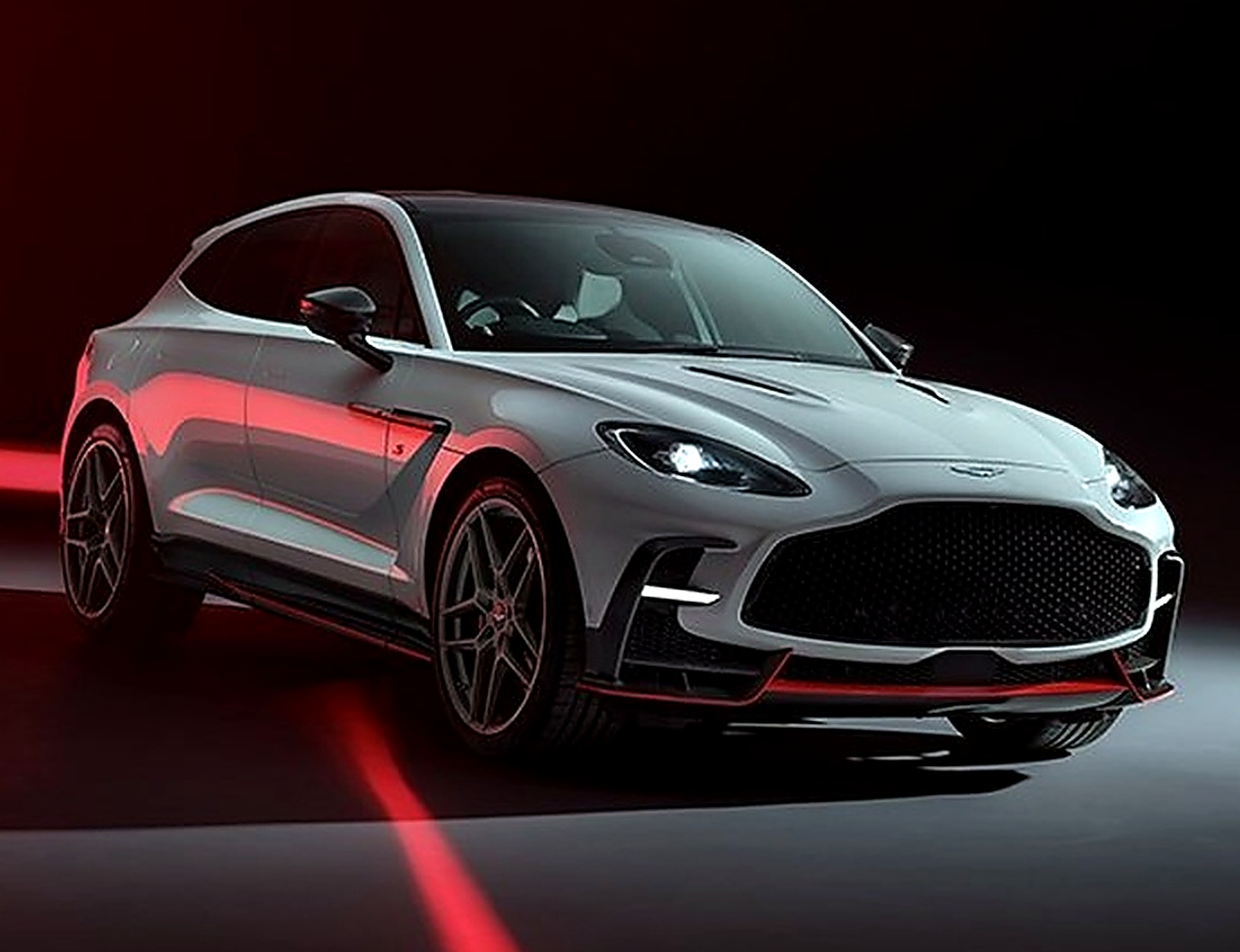 Aston Martin DBX S