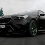 BMW M5 - Feature View