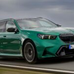 BMW M5 - Feature View