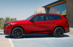 BMW X5 M Performance - Feature View
