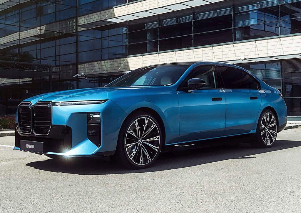 BMW i7 Individual Maldives Blue - Feature View