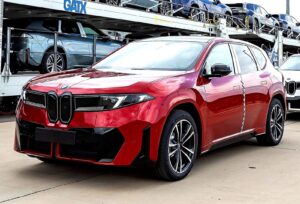BMW iX3 - Feature View