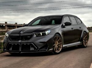 BMW M5 Touring official exterior hero view