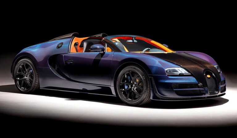 Bugatti Veyron Grand Sport Vitesse - Feature View