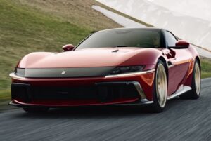 Ferrari 12Cilindri Manuale official exterior hero view