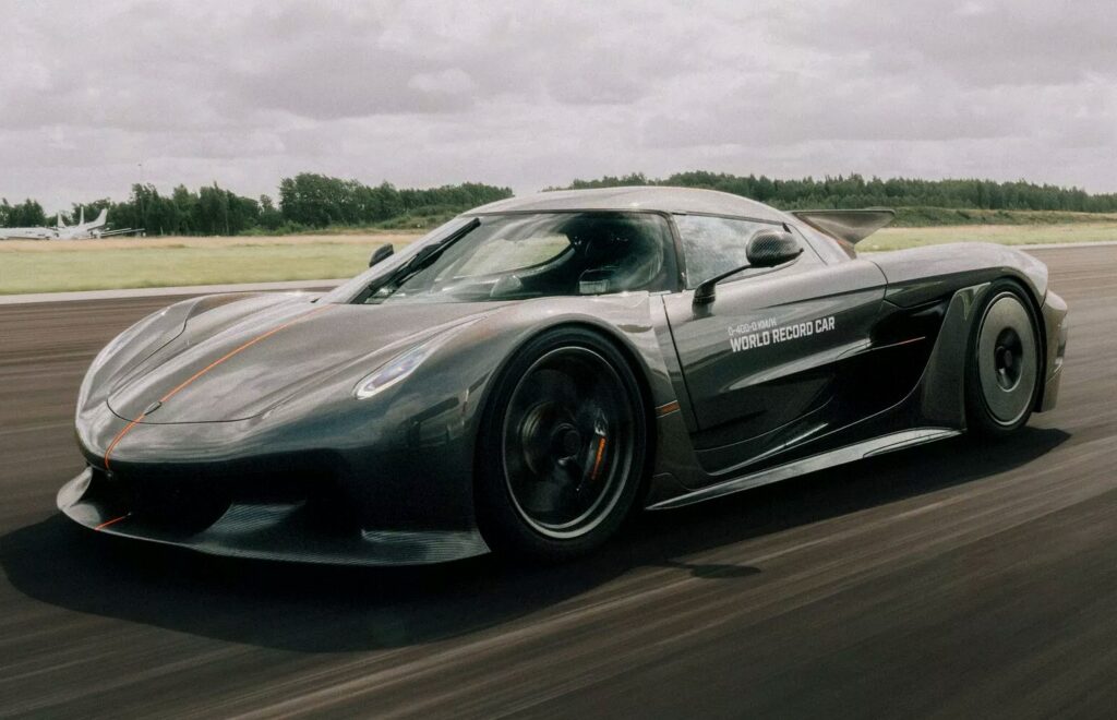 Koenigsegg Jesko - Feature View