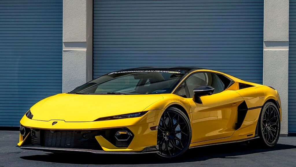 Lamborghini - Feature View