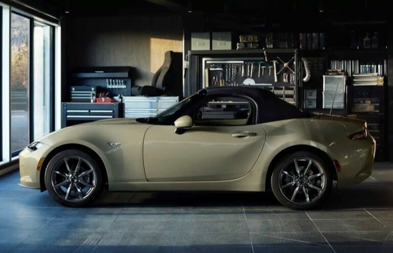Mazda Next-Generation Sports Car - Feature View