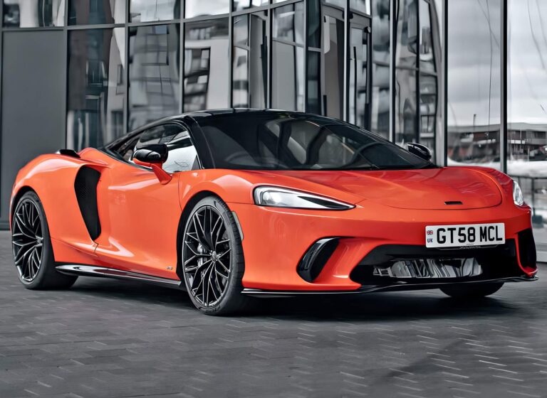 McLaren GTS and 750S official exterior hero view