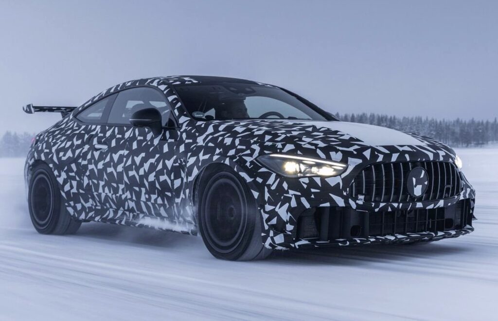 Mercedes-AMG V8 Performance Models - Feature View