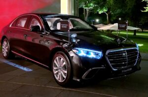 Mercedes S Class GUARD S680 - Feature View
