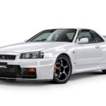 Nissan Skyline GT-R - Feature View