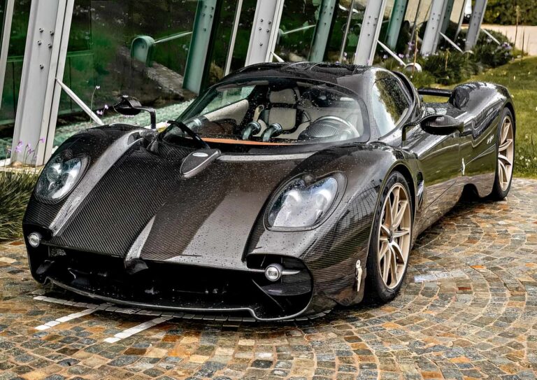 Pagani Utopia official exterior hero view