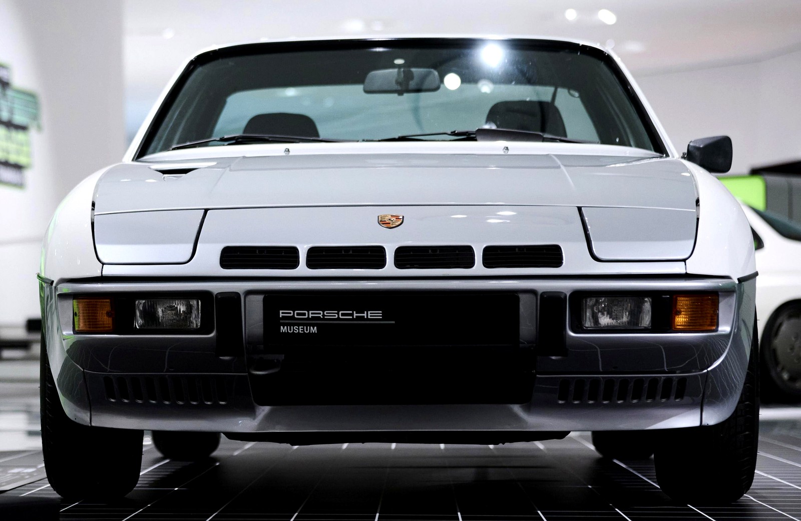 Porsche 924