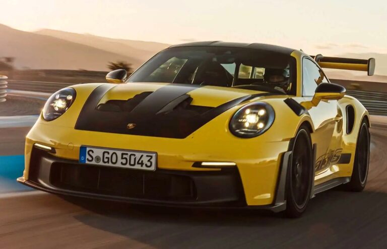 Porsche Performance Vehicle - Feature View