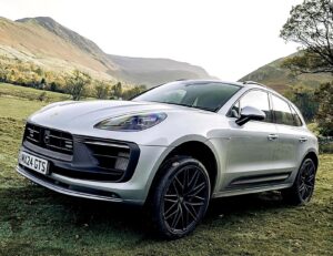 Porsche Macan - Feature View