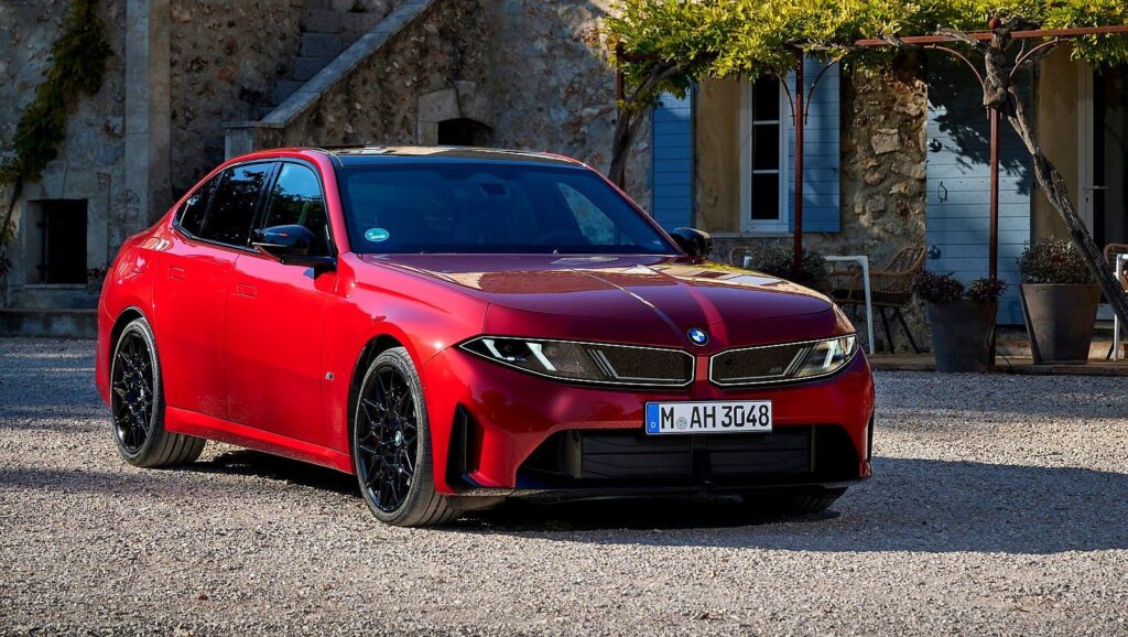 2027 BMW M350 - Feature View
