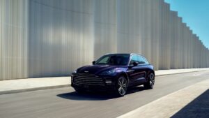 Aston Martin DBX - Feature View