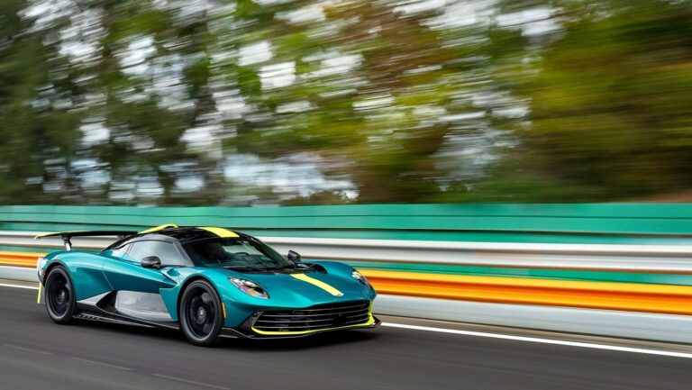 Aston Martin EV - Feature View