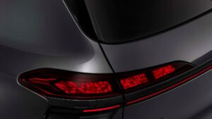 Audi Q9 OLED - Feature View