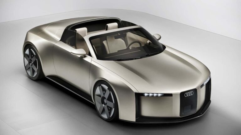 Audi electric sports - Feature View