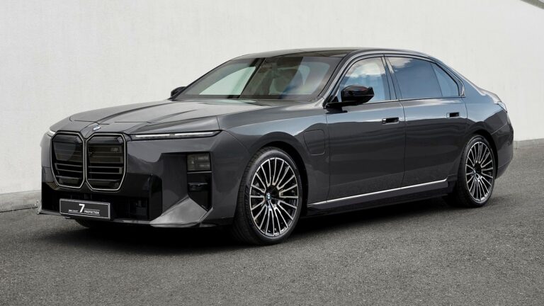 BMW 7 Series Armored - Feature View