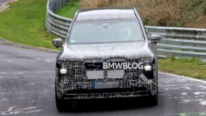 BMW X7 G67 - Feature View