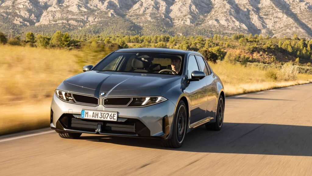 BMW i3 review - Feature View