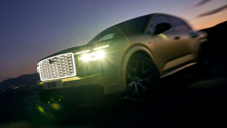 Bentley Continental GT - Feature View