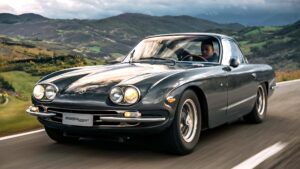 Lamborghini 400 GT - Feature View