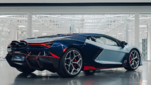 Lamborghini Revuelto Ad Personam - Feature View